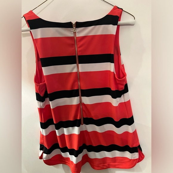 ANN TAYLOR SLEEVELESS TOP WITH ZIPPERED BACK - Picture 2 of 3